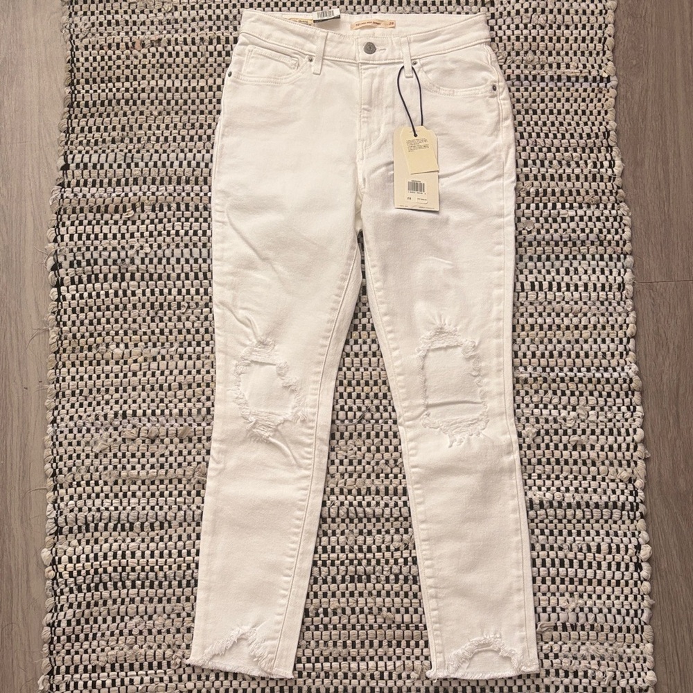 Levi’s White Distressed Jeans